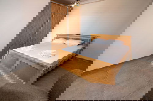 Foto 5 - Sunset Bay Apartments