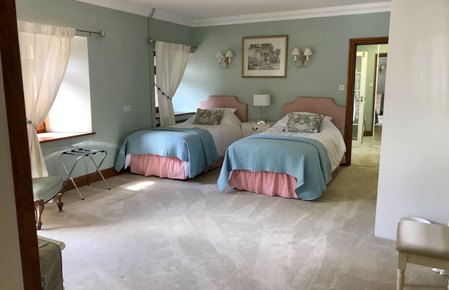 Beautiful 2 Bedroom Barn in Towcester Northants - Photo 3