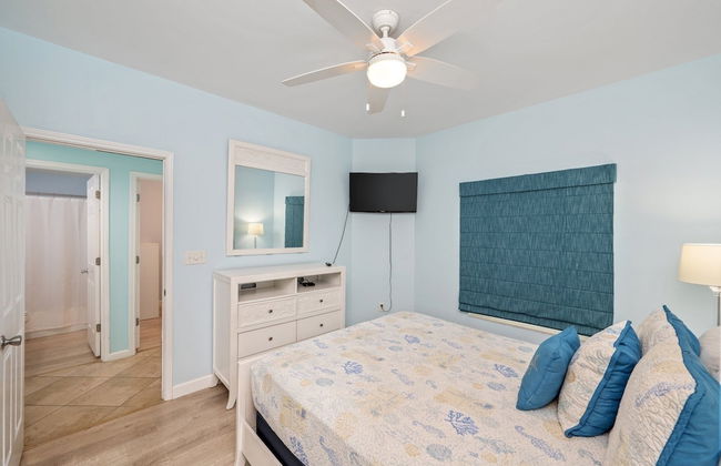 Sterling Sands 604 2 Bedroom Condo by RedAwning - Foto 7