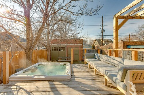 Foto 18 - Ideally Located Denver Home w/ Hot Tub & Fire Pits