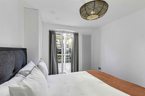 Photo 1 - Clapham Oasis: 1 Bedroom, Sauna, Garden Retreat