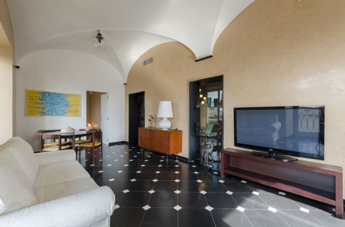 Photo 23 - JOIVY Exclusive Flat For 6 Near Cathedral Of Genoa