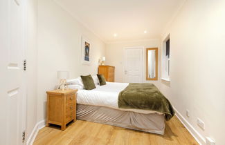 Photo 3 - JOIVY Gorgeous Flat Near Edinburgh Castle W/ Parking