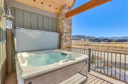Photo 7 - Spacious Colorado Abode - Hot Tub & Mountain Views