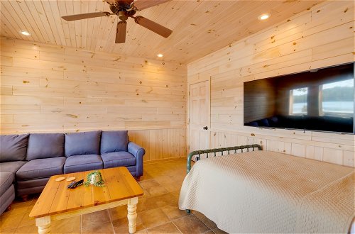 Photo 15 - Lake Blue Ridge Vacation Rental w/ Hot Tub