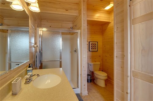 Photo 9 - Lake Blue Ridge Vacation Rental w/ Hot Tub