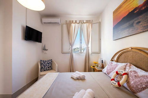 Foto 5 - Room in Holiday House - Torre Squillace Room's & Panoramic Rooftop