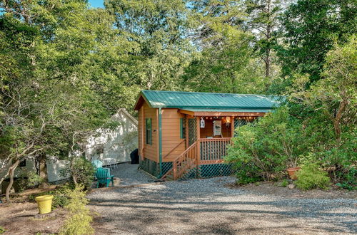 Foto 24 - Quaint Cabin w/ Pool + Lake Access, 7 Mi to Helen