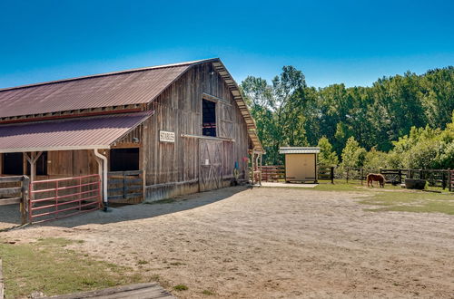 Photo 8 - Quaint Cabin w/ Pool + Lake Access, 7 Mi to Helen