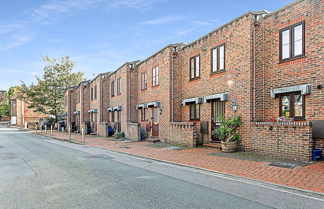 Beautiful Three-bedroom House in Richmond - Foto 25