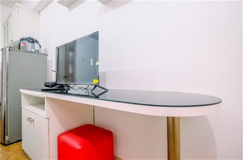 Foto 3 - Homey And Fully Furnished Studio At Green Bay Pluit Apartment