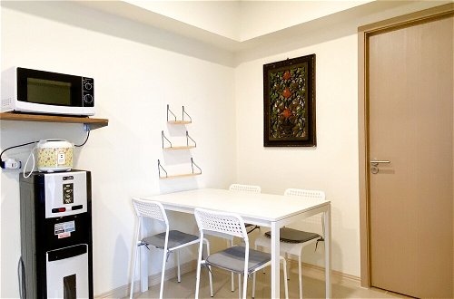 Photo 14 - Homey And Modern 2Br At 6Th Floor Meikarta Apartment