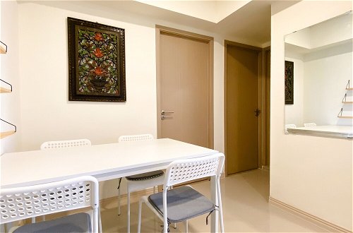 Photo 13 - Homey And Modern 2Br At 6Th Floor Meikarta Apartment