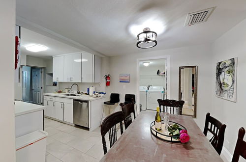 Photo 11 - Miami Townhouse with Patio Gazebo