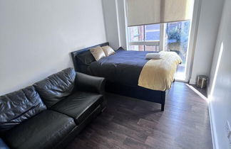 Photo 2 - Remarkable 1-bed Apartment in London With Balcony