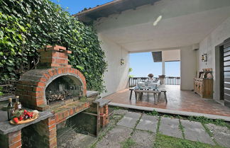 Photo 1 - Villa la Quercia Hilly Area Lake View