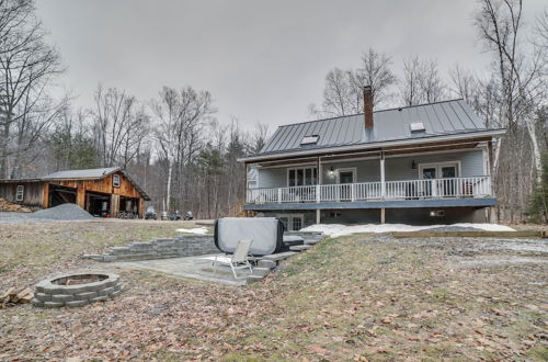 Photo 20 - Peaceful Cavendish Retreat w/ Hot Tub & Fireplace