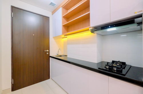 Photo 8 - Good And Homey Studio At Transpark Cibubur Apartment