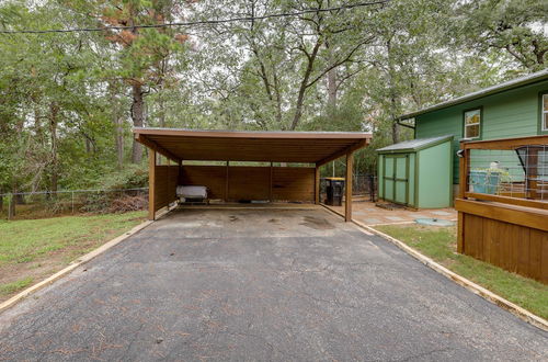 Foto 5 - A-frame Cottage w/ Deck ~ 5 Mi to Lake Bastrop