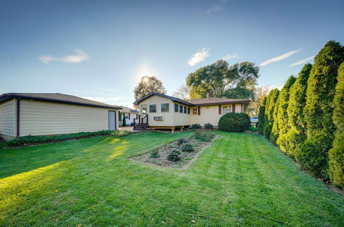 Photo 6 - Dog-friendly Illinois Abode w/ Bar, Yard & Sunroom