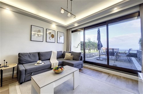Photo 2 - Duplex Ocean View by Atlantic Holiday