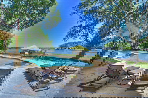 Foto 57 - Water, Water Everywhere by Avantstay Pool + Dock