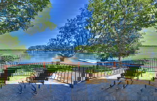 Foto 2 - Water, Water Everywhere by Avantstay Pool + Dock