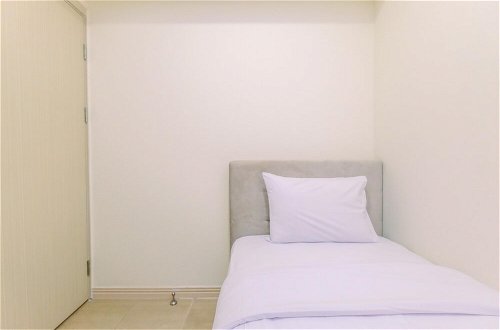 Photo 10 - Modern And Simply 2Br At Meikarta Apartment