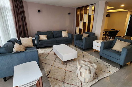 Photo 13 - Lux Suites Westlands Cottage Apartments