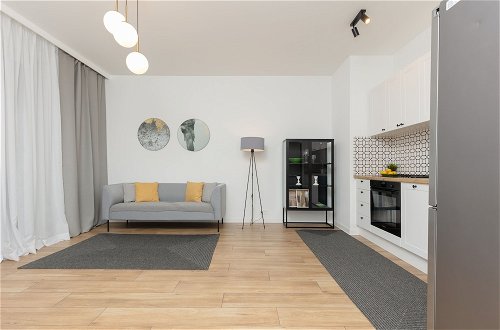Photo 5 - Spacious Apartment by Renters