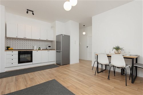 Photo 14 - Spacious Apartment by Renters