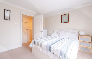 Photo 3 - Inviting 1BD Flat With Lovely Balcony - Willesden