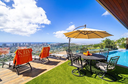 Photo 4 - K B M Resorts: Waikiki Hilltop House 5 Bed/4.5 Bath With Sweeping Ocean and Waikiki City Views