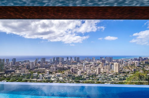 Foto 56 - K B M Resorts: Waikiki Hilltop House 5 Bed/4.5 Bath With Sweeping Ocean and Waikiki City Views