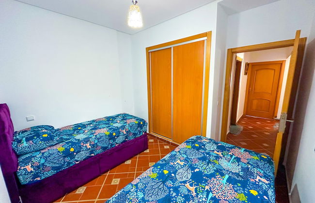 Apartment with pool direct access to sea - Photo 4