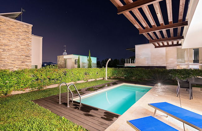 Lake Sunbeam Villa by Wonderful Italy - Photo 38
