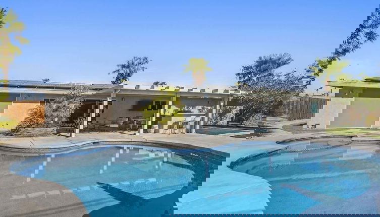 Photo 1 - 3 BDR Desert Oasis in the Heart of Palm Springs!