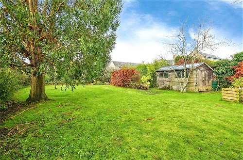 Photo 36 - Beautiful 4-bed Cottage in Heart of the Cotswolds