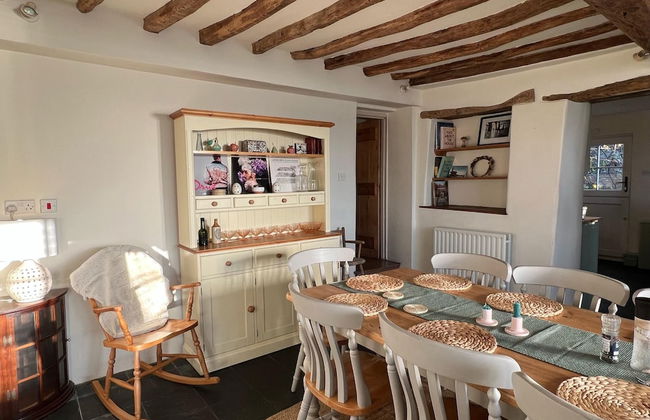 Beautiful 4-bed Cottage in Heart of the Cotswolds - Foto 23
