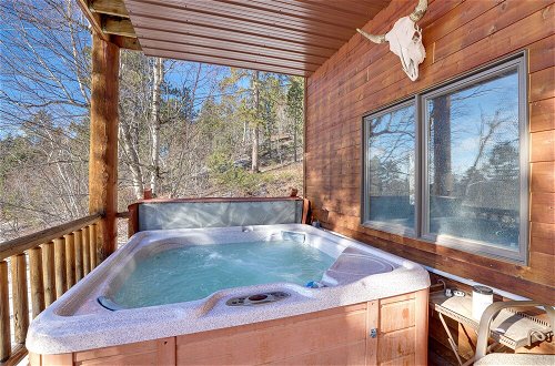 Photo 15 - Lead Cabin Rental w/ Private Hot Tub & Game Room