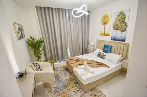 Foto 10 - Yogi - Luxury Apartment With Beach Access