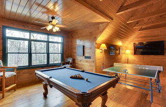 Foto 2 - Lakefront Custom-built Mentone Home: Game Room