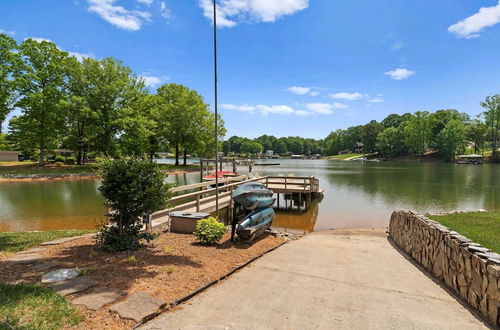 Photo 34 - Kool Breeze by Avantstay Boat Ramp + Hot Tub