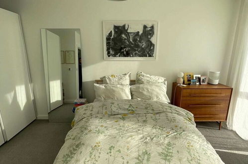 Photo 2 - Bright 1BD Flat W/balcony - Heart of Brixton