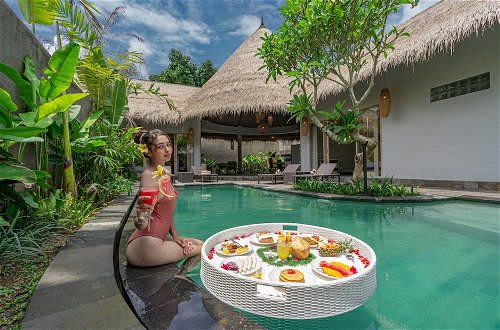 Foto 40 - Brand new Luxury 3BR villa Ethnic Ubud 4