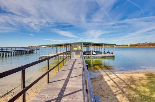 Photo 27 - Waterfront Cabin in Kerens w/ Community Dock