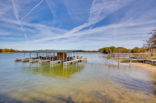 Photo 25 - Waterfront Cabin in Kerens w/ Community Dock