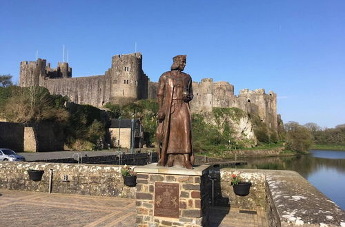 Foto 25 - Stunning Apartment Overlooking Pembroke Castle