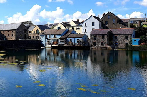 Foto 34 - Stunning Apartment Overlooking Pembroke Castle