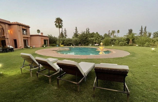Superb Villa With 2 Private Pools Hammam and Tennis Court - Foto 24